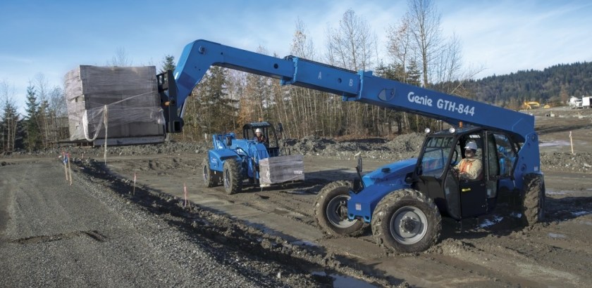 https://www.genielift.com/images/default-source/aerial-pros-featured-thumbnails/featured-aerial-work-platform-and-telehandler-pre-ops.jpg?sfvrsn=4c56d892_11