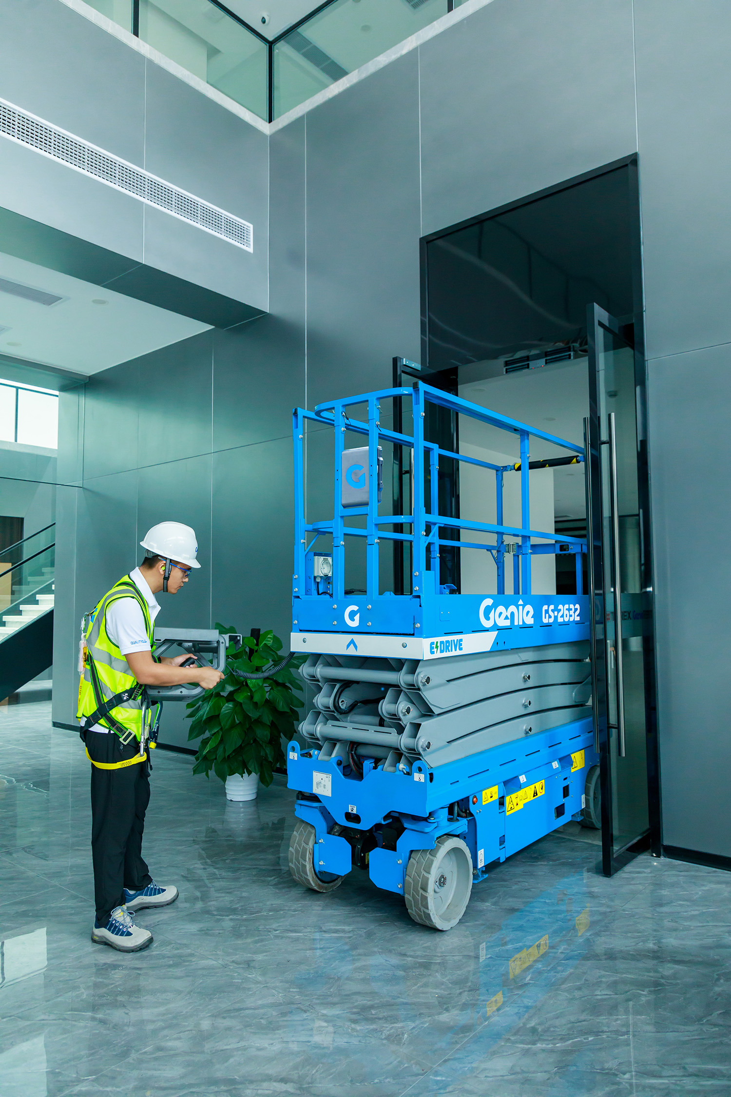 Genie® GS™-2632 Scissor Lift