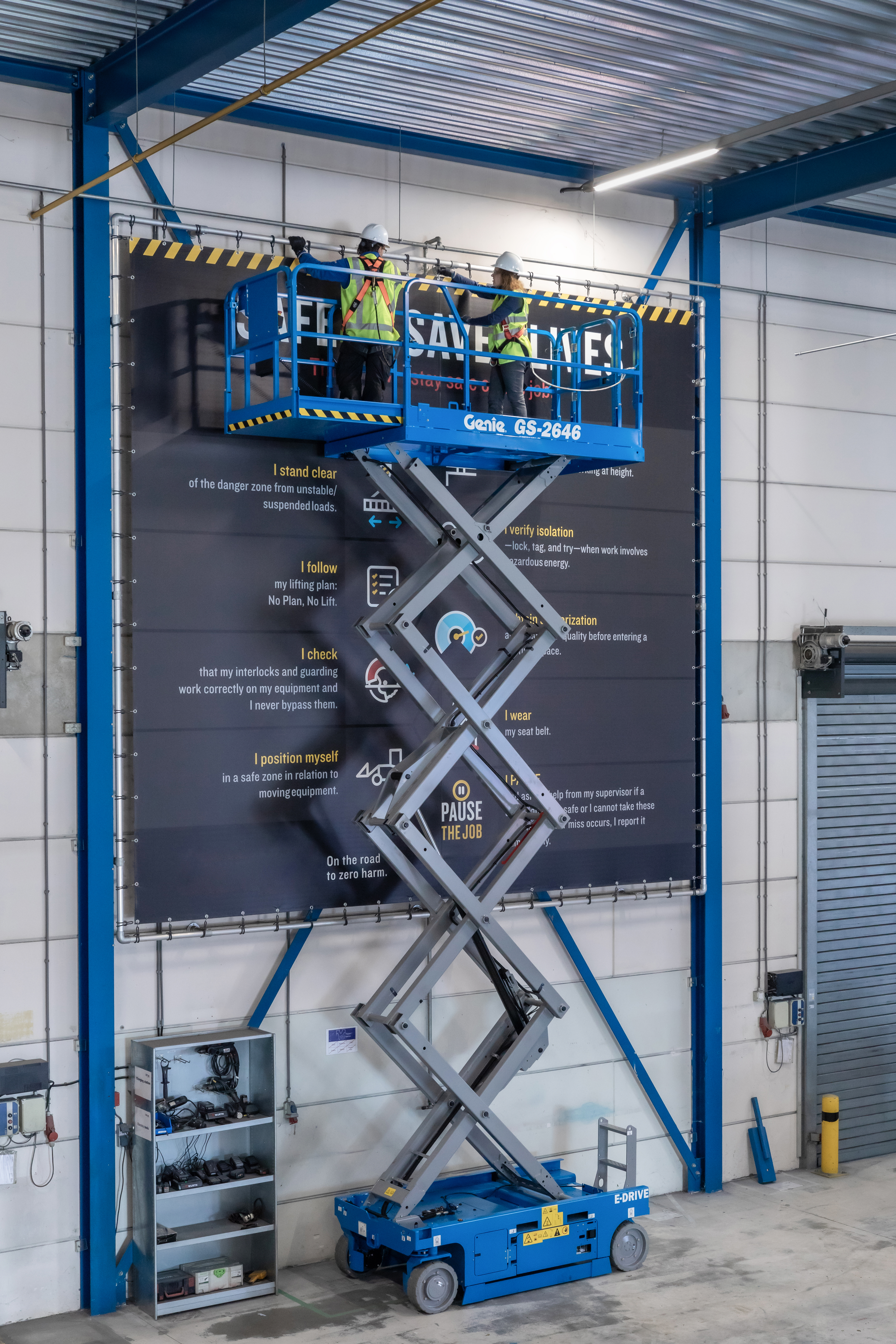 Genie® GS™-2646 E-Drive Scissor Lift