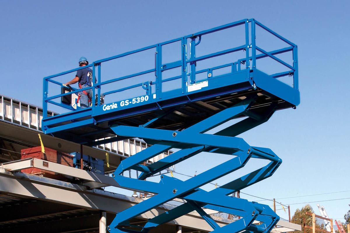 Genie® GS™5390 RT Rough Terrain Scissor Lift