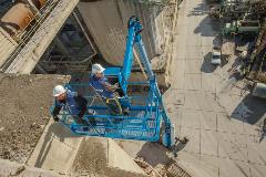 Genie SX-150 telescopic boom lift